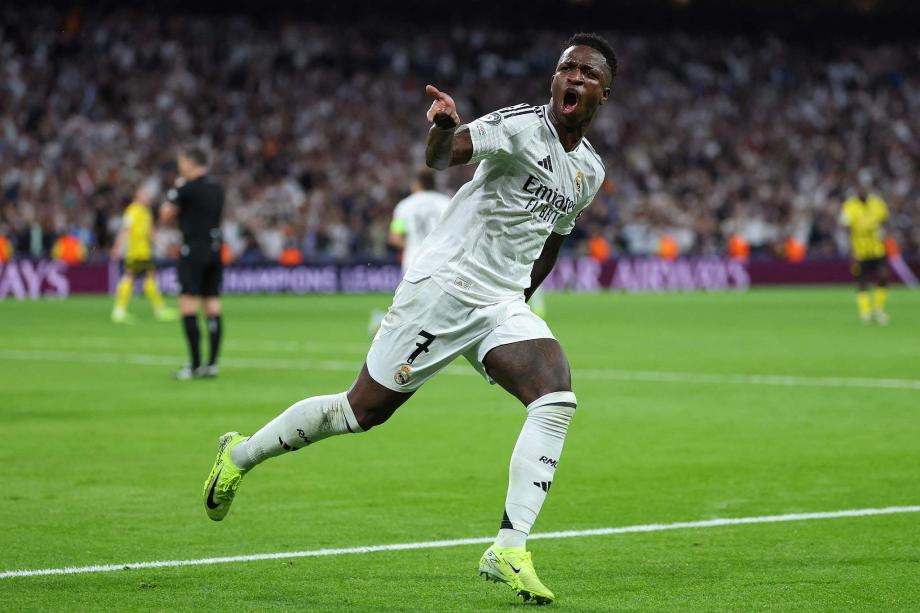 意大利11月名单：多纳鲁马领衔，里奇、斯卡马卡、早安哥回归（意大利公布11月征召：多纳鲁马坐镇，里奇、斯卡马卡、早安哥回归）