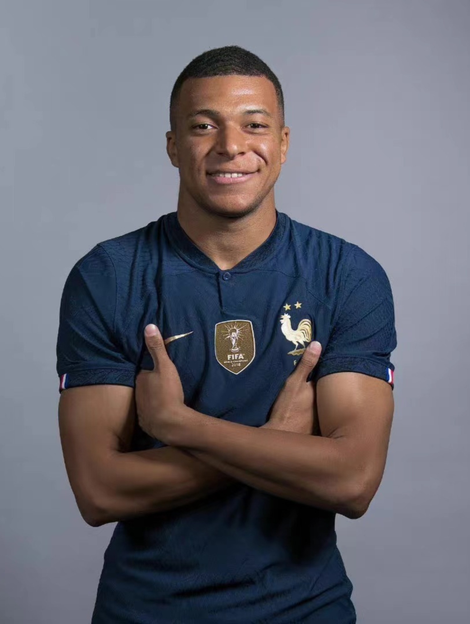 比利亚雷亚尔3-2皇家社会，莫莱罗梅开二度，阿约塞-佩雷斯建功（比利亚雷亚尔3-2力克皇家社会：莫莱罗双响，阿约塞-佩雷斯破门）