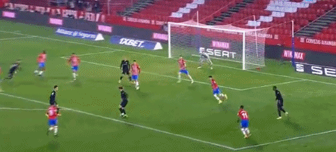 意天空：米兰将于周二恢复训练，恩昆库、莱奥等人将归队（意天空：米兰周二恢复合练，莱奥、恩昆库等人回归球队）