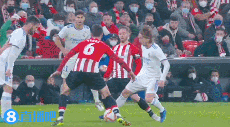 斯基拉：一家沙特俱乐部准备报价吉拉西，年薪约2000万欧（斯基拉：沙特俱乐部有意报价吉拉西，开出约2000万欧年薪）