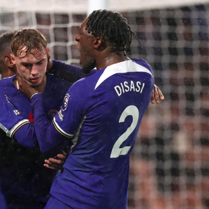 中超最佳进球候选（禁区内）：倒钩凌空脚后跟，谁是你心中的最佳进球？（中超禁区内精彩进球评选：倒钩、凌空、脚后跟，你最看好哪一球？）