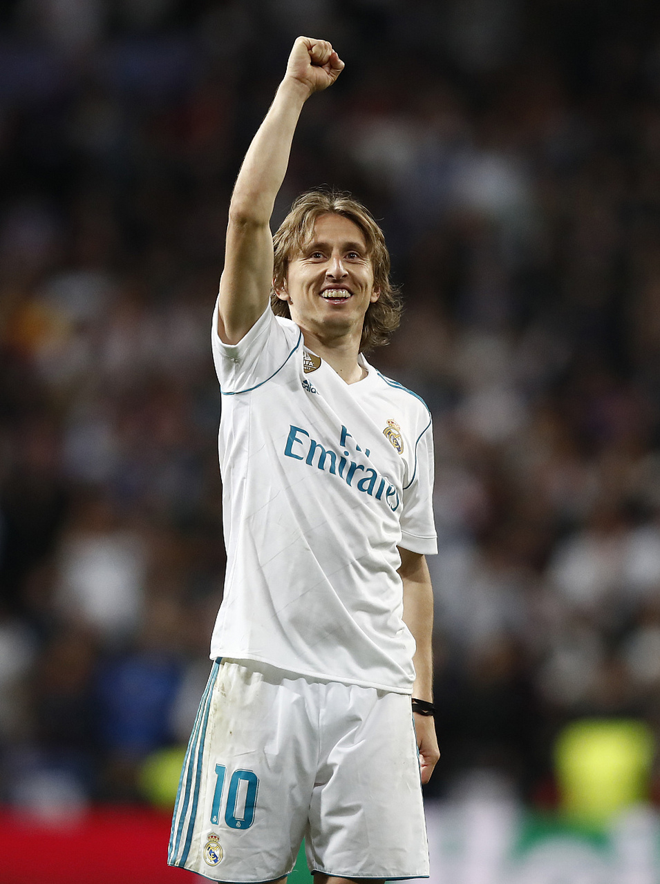 邵佳一执掌国足3把火：体能、纪律、数据，混日子球员的好日子到头了！（邵佳一挂帅国足出台三大举措：体能、纪律、数据全面强化，混日子者难立足）