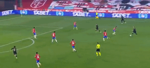 埃梅里：主场战胜阿森纳真的很开心，英超是本赛季首要目标（埃梅里：主场击败阿森纳令人欣喜，本赛季首要任务锁定英超）