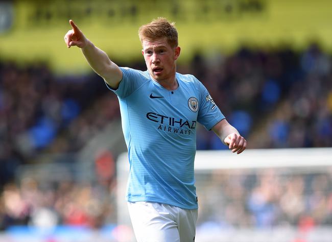 海港小将李新翔：这是梦幻的一年，武磊的点拨对我帮助很大（海港新星李新翔：梦幻一年，武磊指点助我成长）